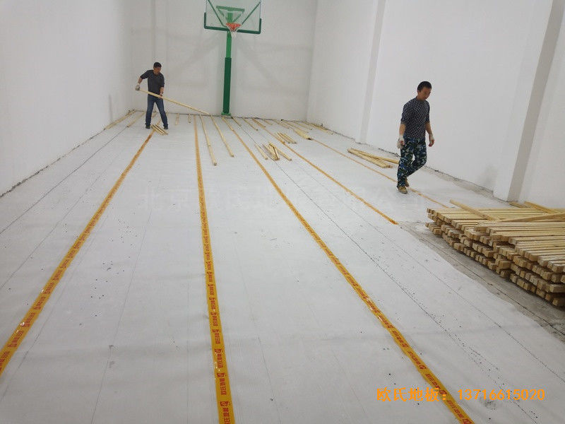 西城区黄寺大街24号院篮球馆体育木地板铺装案例2