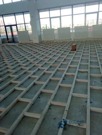 高端运动馆木地板厂家报价