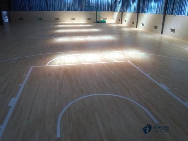 运动木地板材料耐磨漆介绍