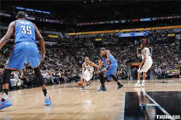 运动木地板变色原因有哪些