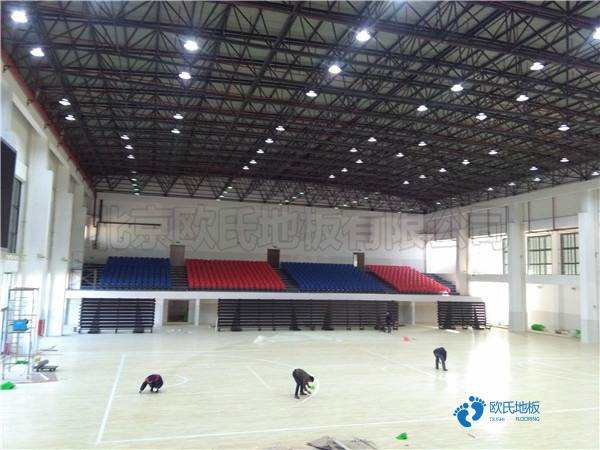 运动木地板变色原因有哪些