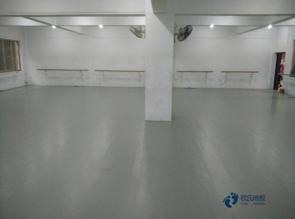 不同价位的篮球木地板有什么区别呢？