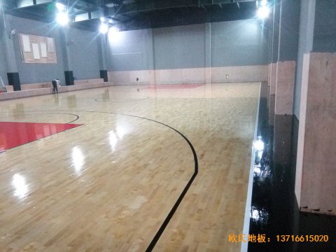 上海松江区kc篮球公园体育地板铺设案