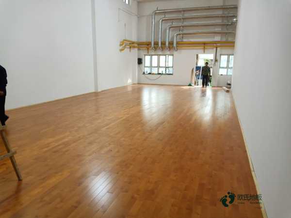 运动木地板厂家有原木基地吗