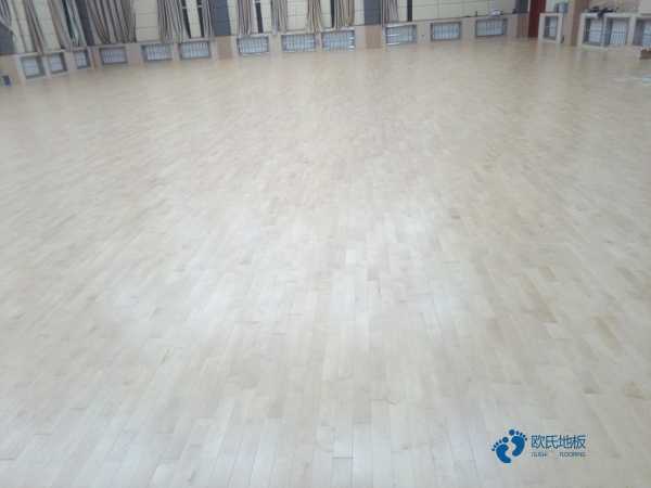 体育运动木地板翻新保养知识2