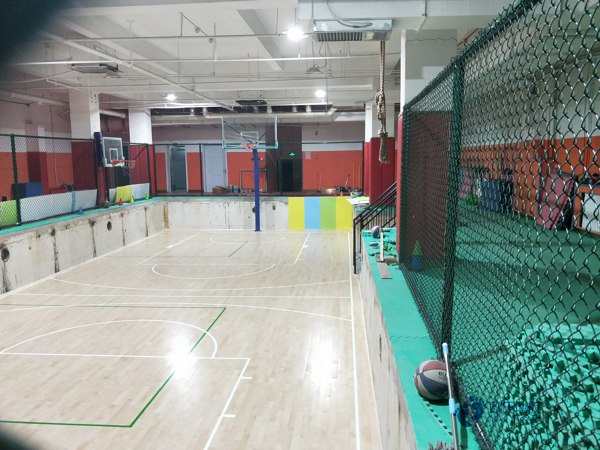 定做体育馆木地板哪个牌子比较好2