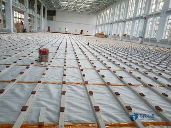 国标运动篮球木地板价格表