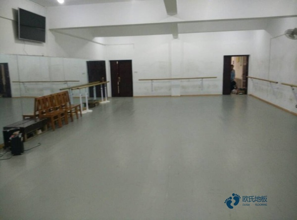 板式龙骨运动篮球木地板价位