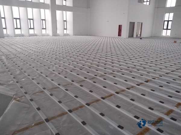 好用的运动篮球木地板报价表