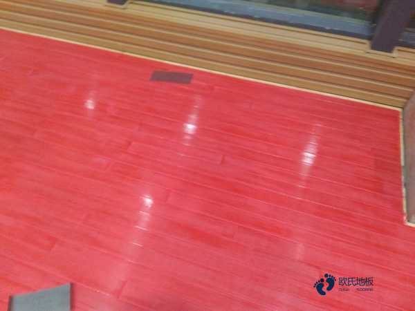 校园体育篮球地板施工队2