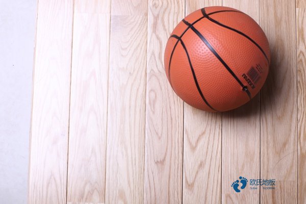 枫木运动篮球木地板多钱一平