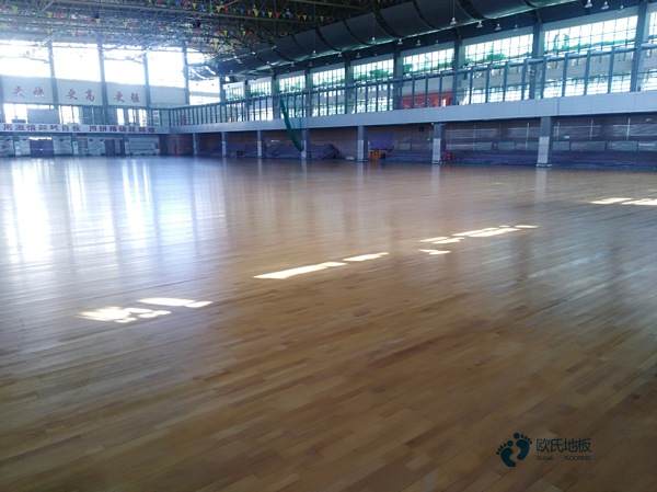 定做篮球体育地板哪个牌子的好1