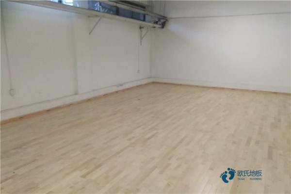 大学运动篮球木地板价格多少钱