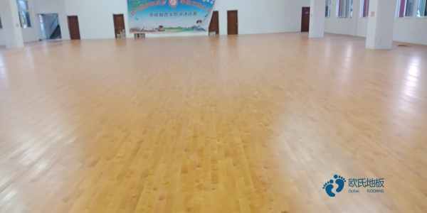 质量好运动木地板施工2