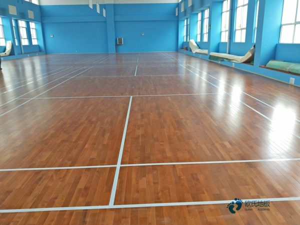 大学运动篮球木地板每平米价格