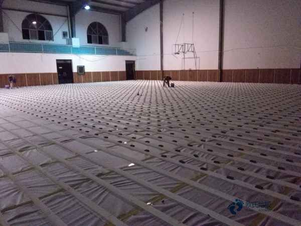 校园运动篮球木地板报价表