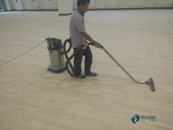 学校篮球馆木地板施工单位1