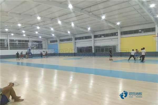 运动实木地板浸水怎么处理3