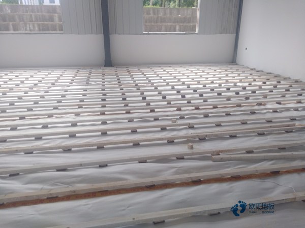 普通运动篮球木地板较低价格