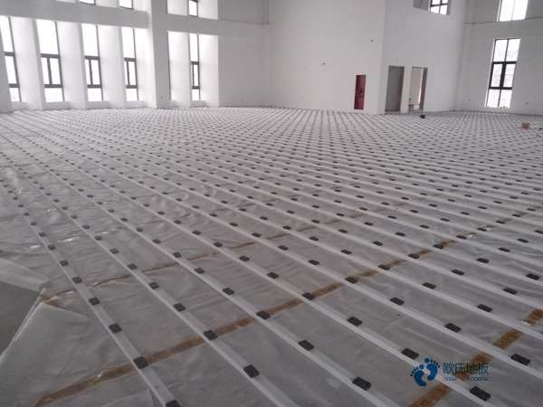 体育木地板翻新防滑价格多少1